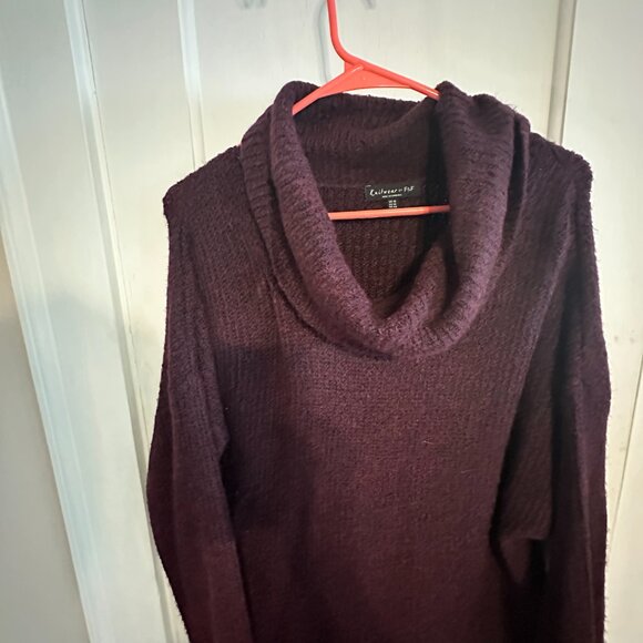 | F & F | Maroon Cowl Neck Long Sweater - Picture 5 of 9